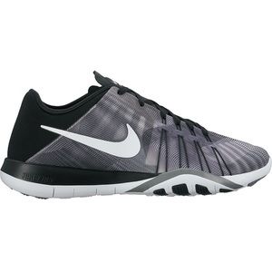 Woman’s Nike Free TR 6